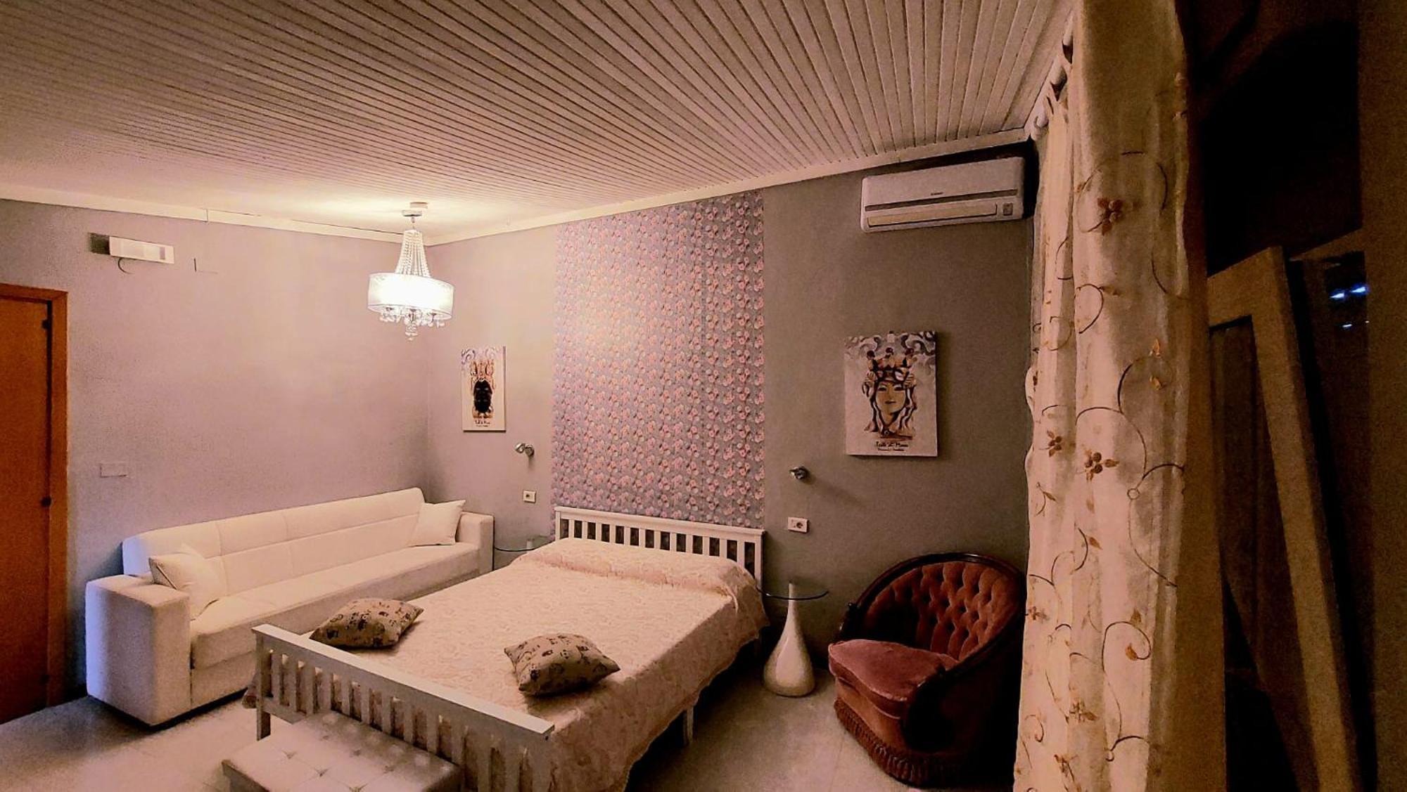 อิล มีรโต้อีลาโรซ่า Bed & Breakfast อาเรเนลลา ภายนอก รูปภาพ
