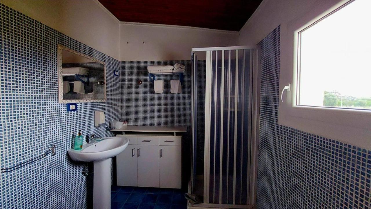 อิล มีรโต้อีลาโรซ่า Bed & Breakfast อาเรเนลลา ภายนอก รูปภาพ