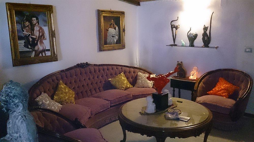 อิล มีรโต้อีลาโรซ่า Bed & Breakfast อาเรเนลลา ภายนอก รูปภาพ