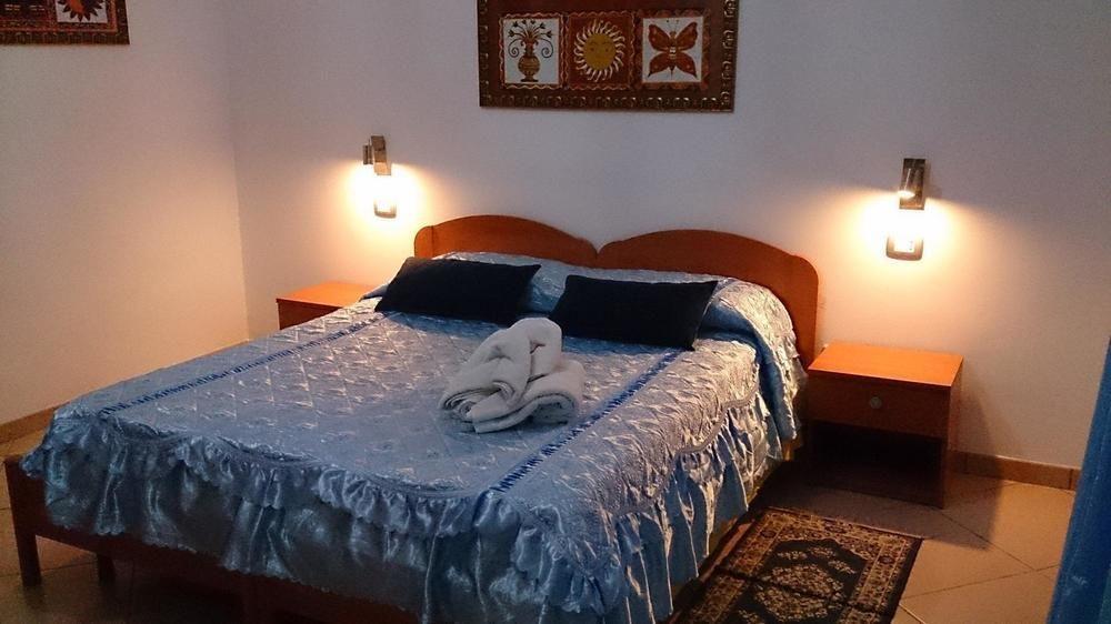 อิล มีรโต้อีลาโรซ่า Bed & Breakfast อาเรเนลลา ภายนอก รูปภาพ